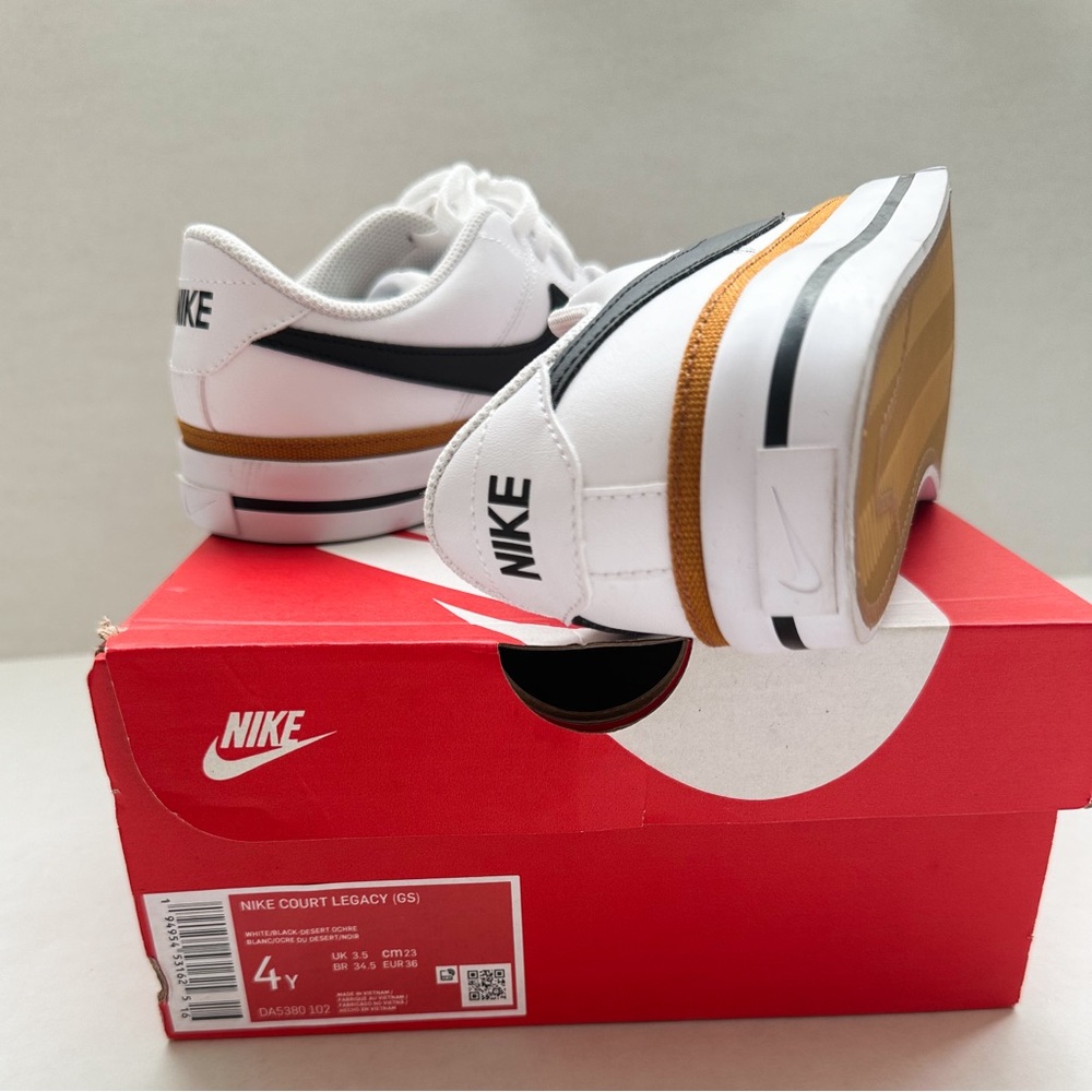 Nike Kids Sneakers White Black Brown - Picture 3 of 3
